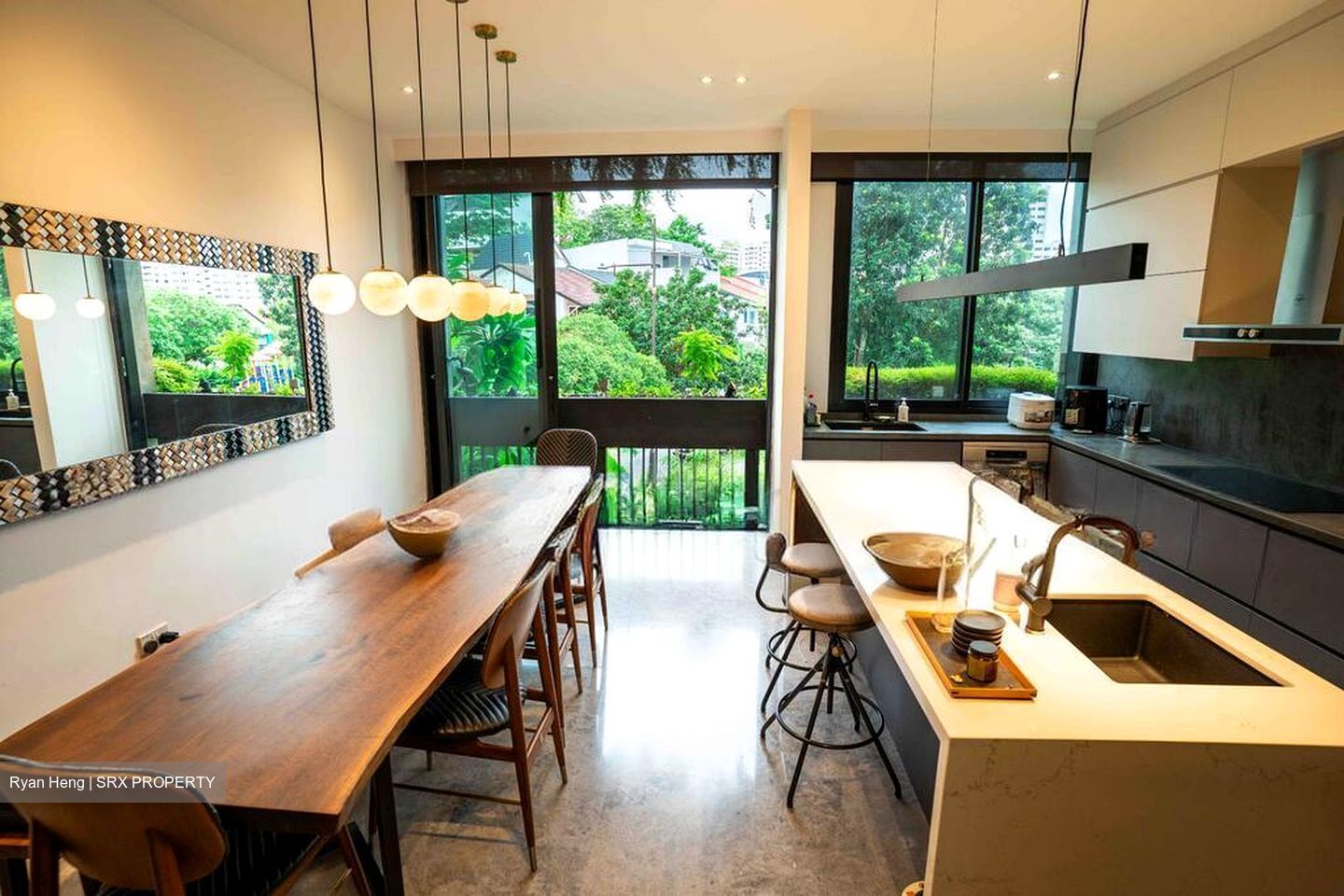 Opera Estate (D15), Terrace #532717691